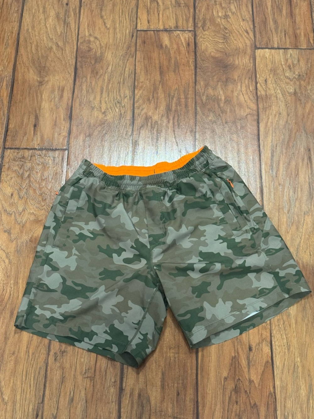 Birddogs Men's Camo Gym Shorts with Built-in Liner - Size Medium